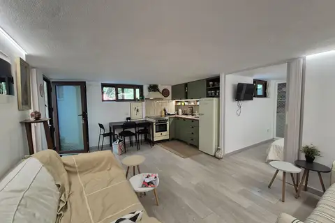 SEMI-BASEMENT APARTMENT IN KAVOURI