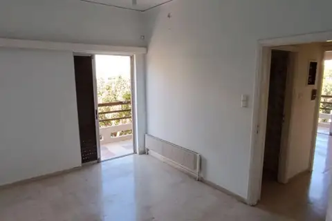 APARTMENT IN VARKIZA