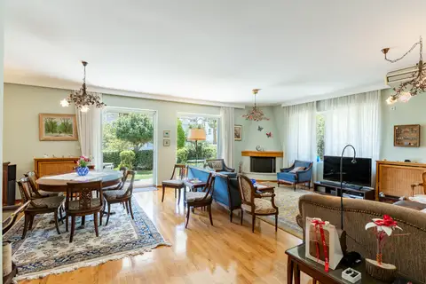 Maisonette for sale - Vouliagmeni Center