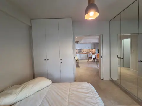 RENOVATED APARTMENT IN VARKIZA NEAR THE SEA