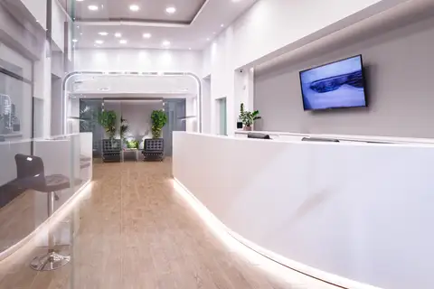 Commercial three-storey Shop in an excellent location, off Vouliagmenis Avenue 268 sq.m.