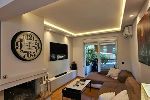 Renovated apartment close to beach and the sea.
