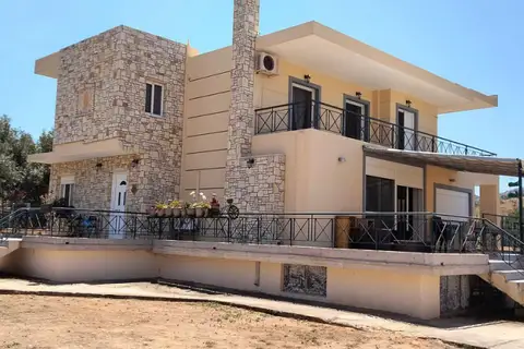 Palea Fokea 240sq.m House for Sale