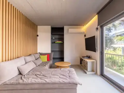 RENOVATED STUDIO FOR RENT